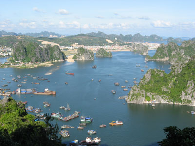 พัฒนาการท่องเที่ยวVân Đồn